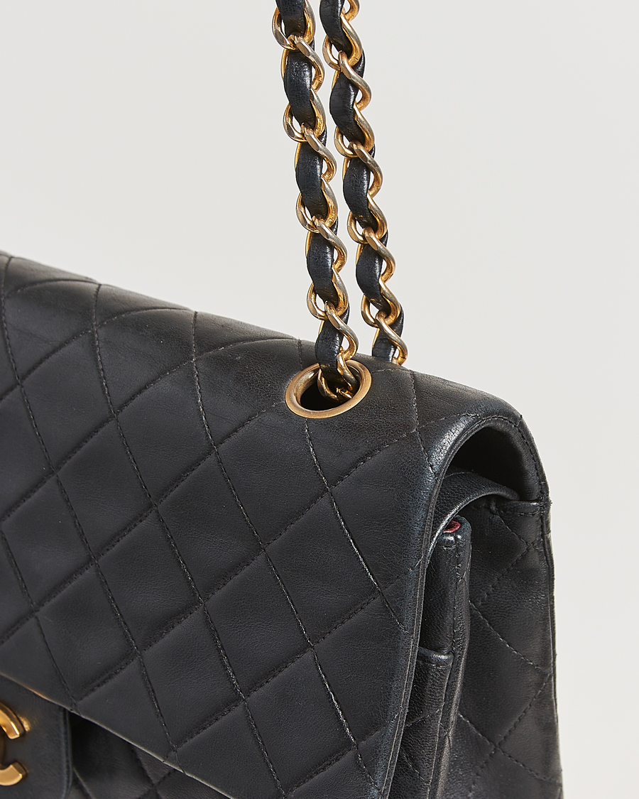 Homme | Chanel Pre-Owned Classic Double Flap Medium Lambskin Black | Chanel Pre-Owned | Classic Double Flap Medium Lambskin Black