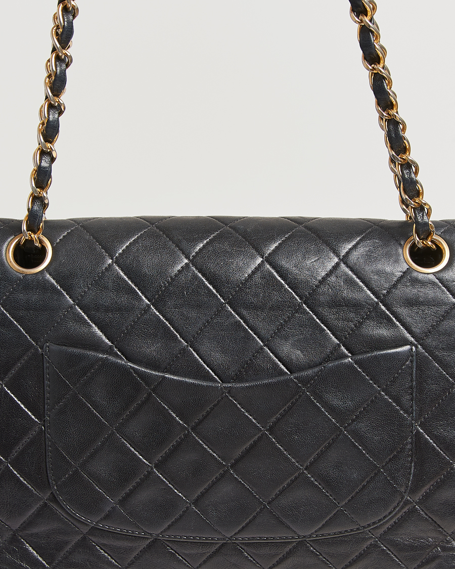 Homme | Chanel Pre-Owned Classic Double Flap Medium Lambskin Black | Chanel Pre-Owned | Classic Double Flap Medium Lambskin Black