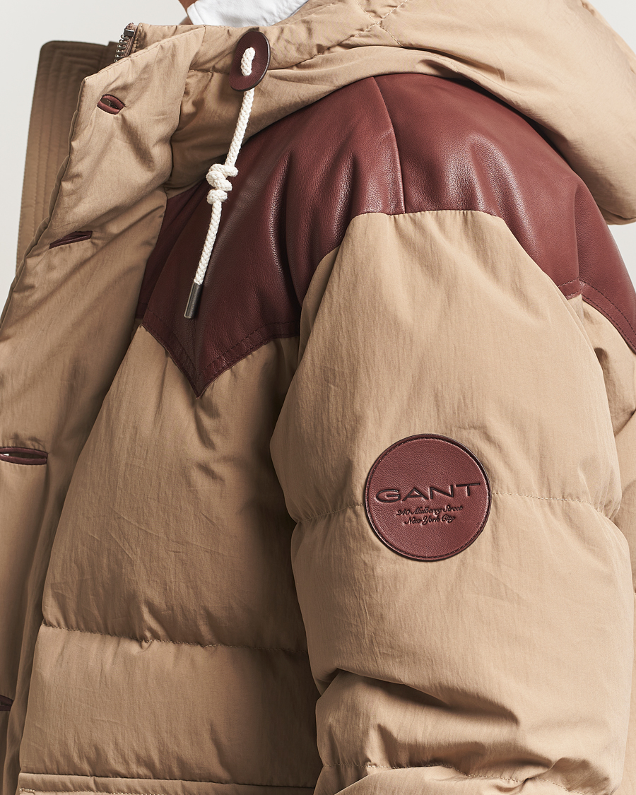 Homme | Manteaux Et Vestes | GANT 240 Mulberry Street | Cotton Down Hooded Jacket Carmel Beige