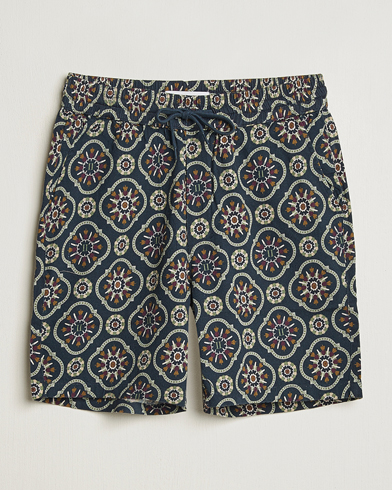 LES DEUX Otto AOP Tapestry Shorts Dark Navy – Bleu