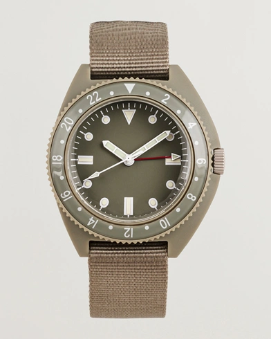 BEAMS PLUS Type-P24 Utility Watch Sage – Vert