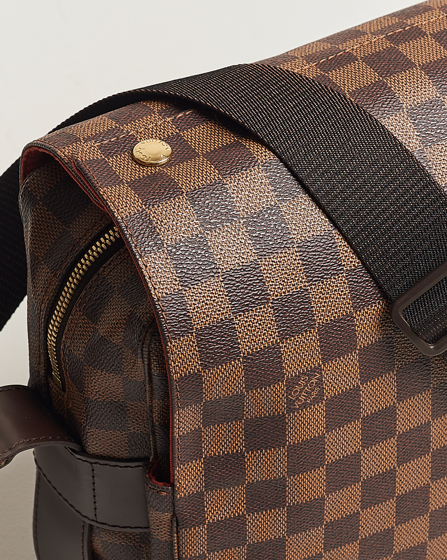 Homme | Louis Vuitton Pre-Owned Naviglio Messenger Bag Damier Ebene | Louis Vuitton Pre-Owned | Naviglio Messenger Bag Damier Ebene