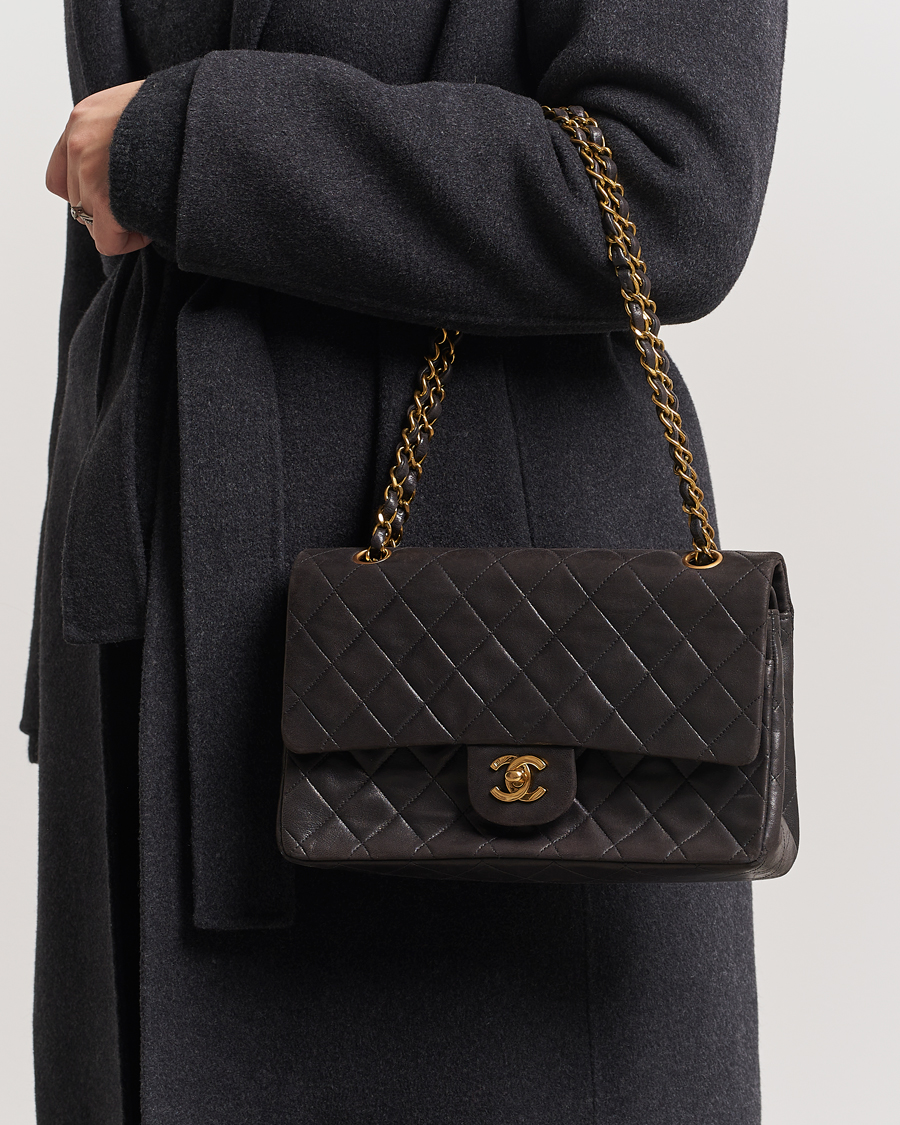 Homme | Chanel Pre-Owned Classic Medium Flap Bag Calf Leather Black | Chanel Pre-Owned | Classic Medium Flap Bag Calf Leather Black