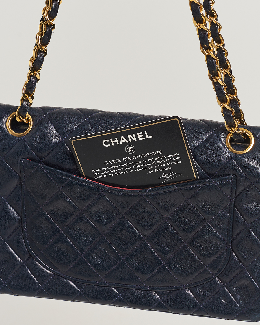 Homme | Chanel Pre-Owned Small Classic Flap Bag Navy | Chanel Pre-Owned | Small Classic Flap Bag Navy