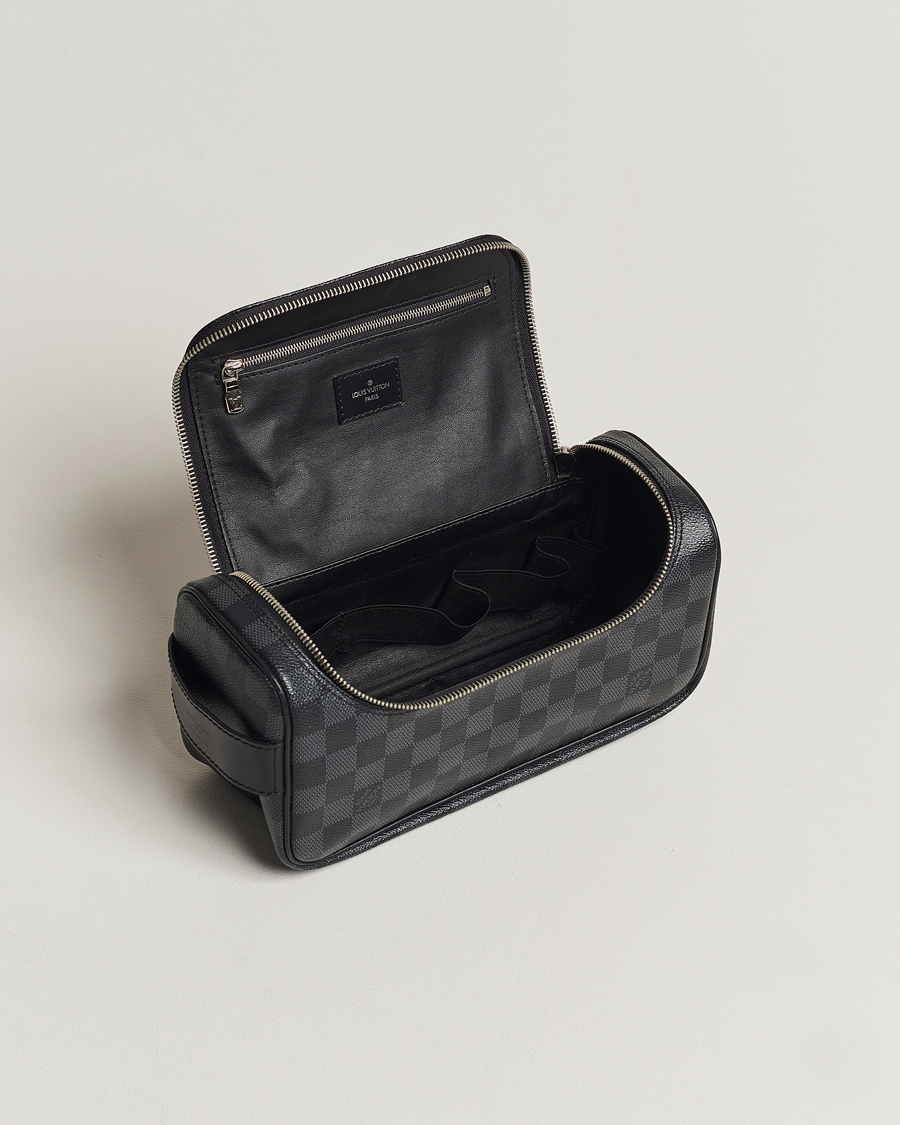 Homme | Louis Vuitton Pre-Owned Toiletry Bag Damier Graphite | Louis Vuitton Pre-Owned | Toiletry Bag Damier Graphite