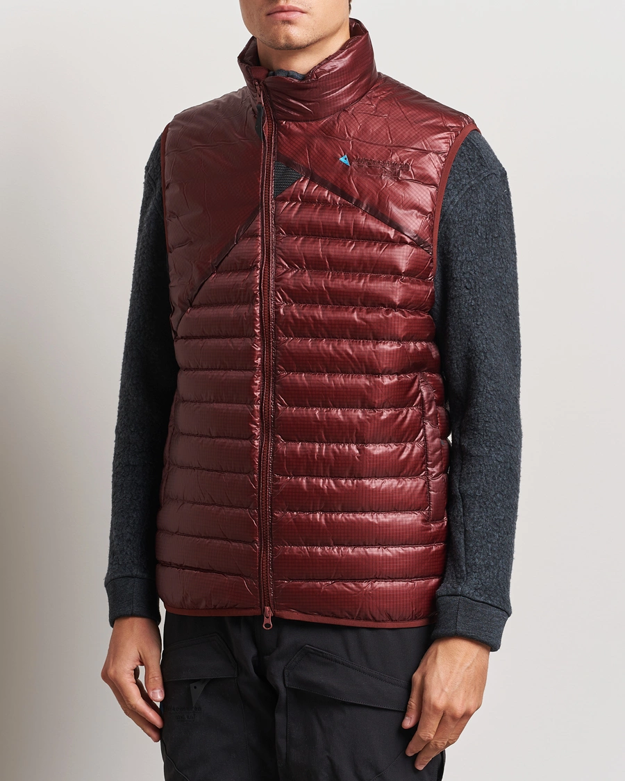 Homme |  | Klättermusen | Lopt Lightweight Down Vest Madder Red