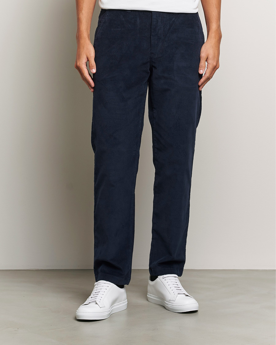 Homme | Pantalons En Velours Côtelé | KnowledgeCotton Apparel | Chuck Regular Cord Trousers Navy