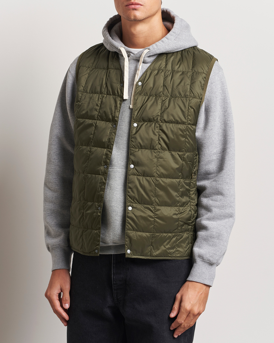 Homme | Vestes D'Automne | TAION | V-Neck Lightweight Down Vest Dark Olive