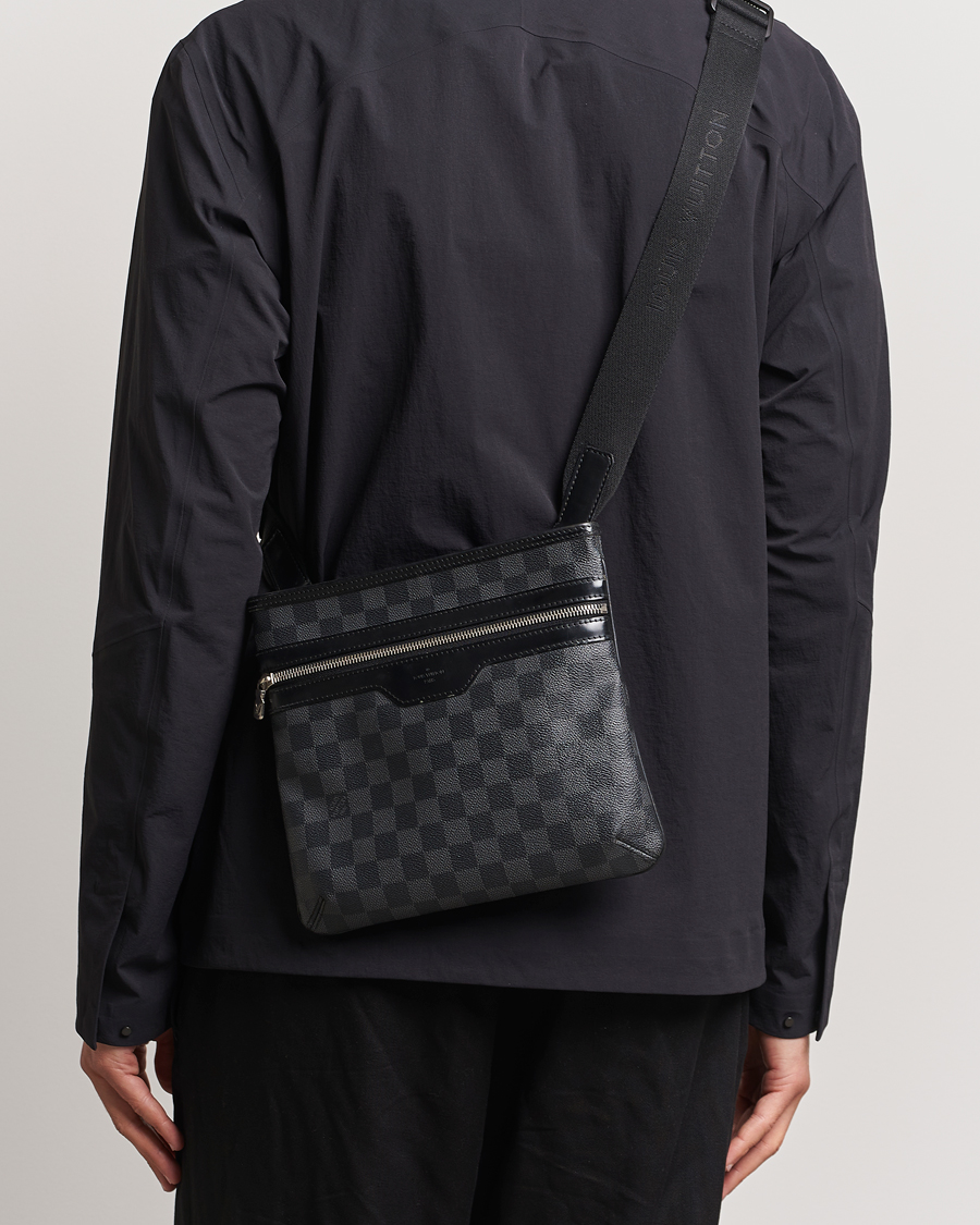Homme | Louis Vuitton Pre-Owned | Louis Vuitton Pre-Owned | Thomas Messenger Bag Damier Graphite 