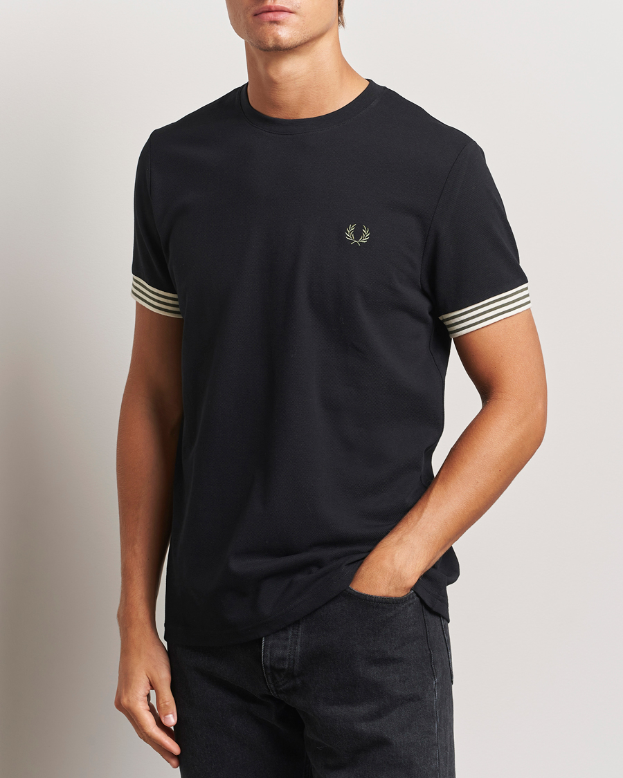 Homme |  | Fred Perry | Striped Cuff Crew Neck T-Shirt Black