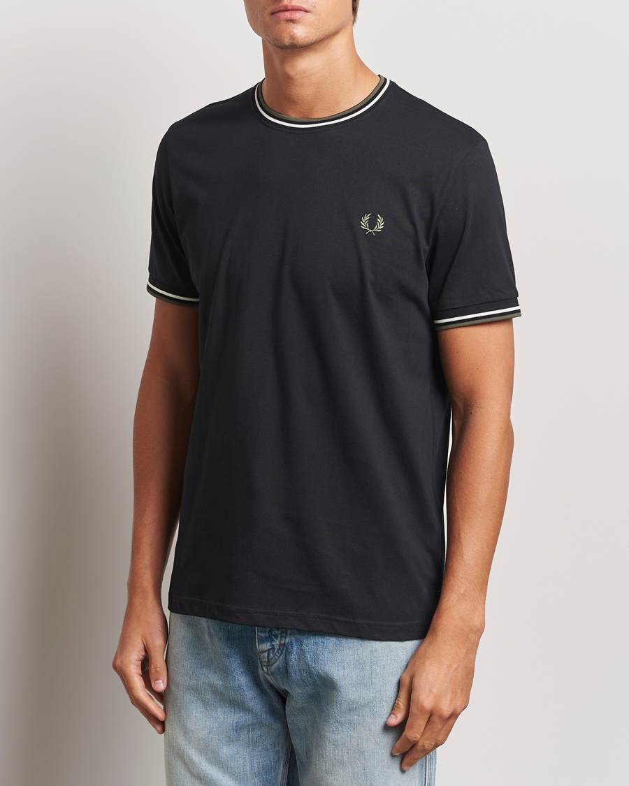 Homme |  | Fred Perry | Twin Tipped T-Shirt Black