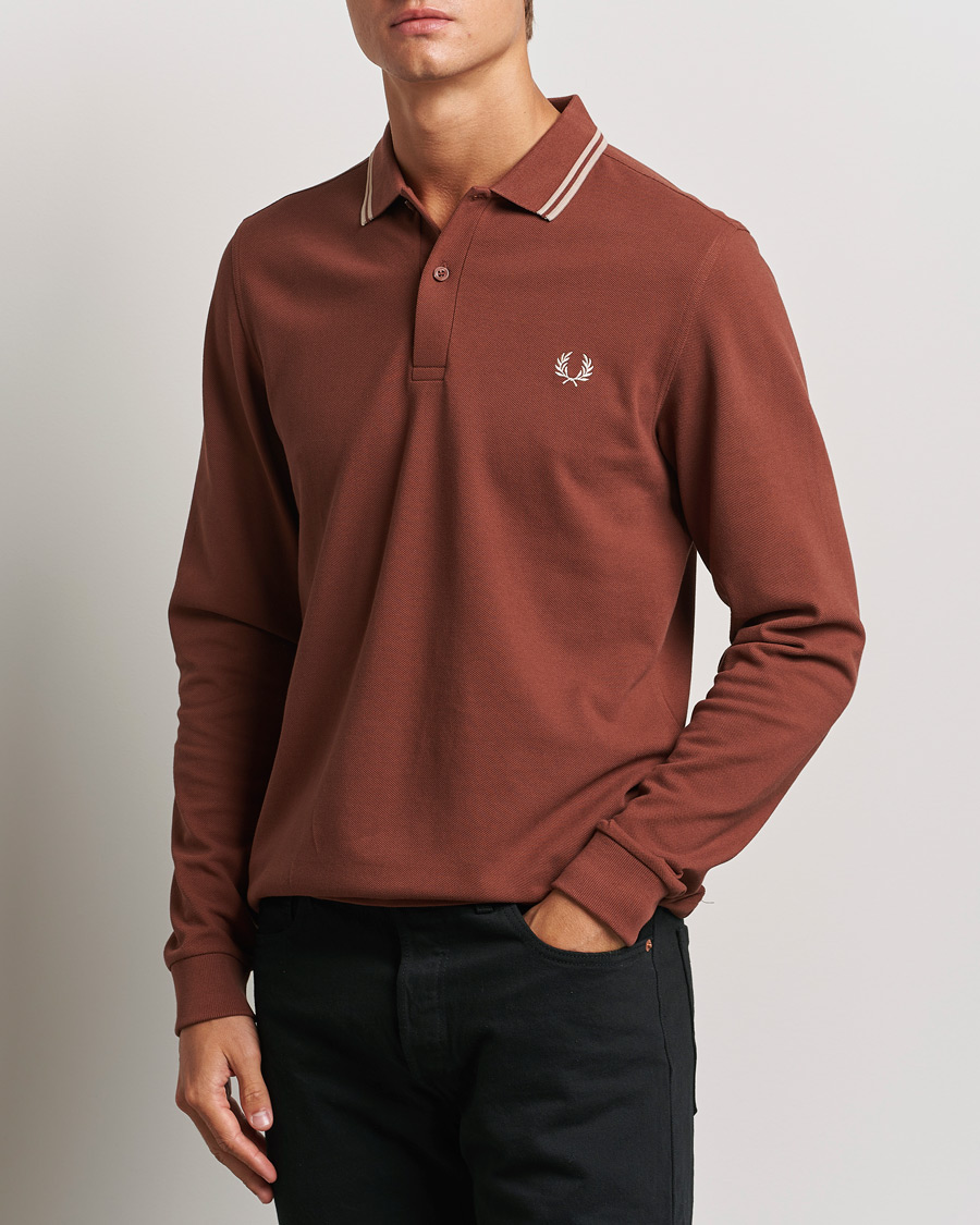 Homme |  | Fred Perry | Twin Tipped Long Sleeve Polo Shirt Whiskey Brown