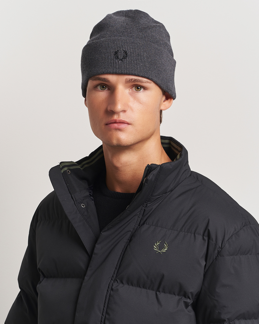 Homme |  | Fred Perry | Merino Wool Beanie Dark Grey Marl