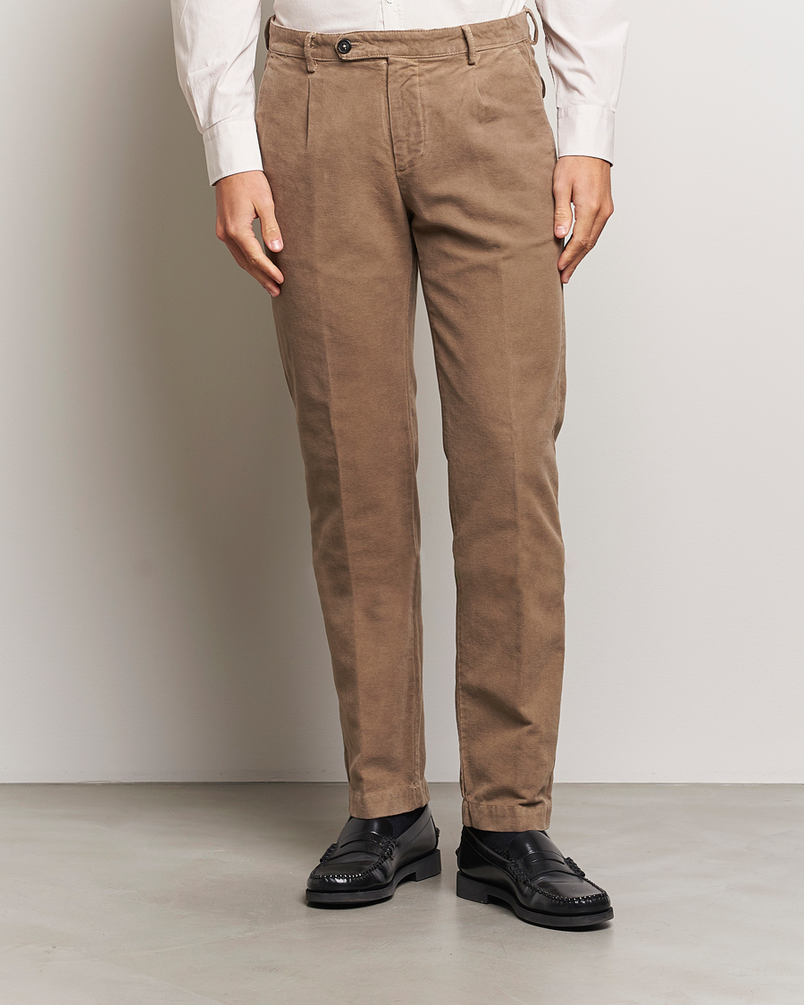 Homme |  | Massimo Alba | Ionio Pleated Moleskine Trousers Brown