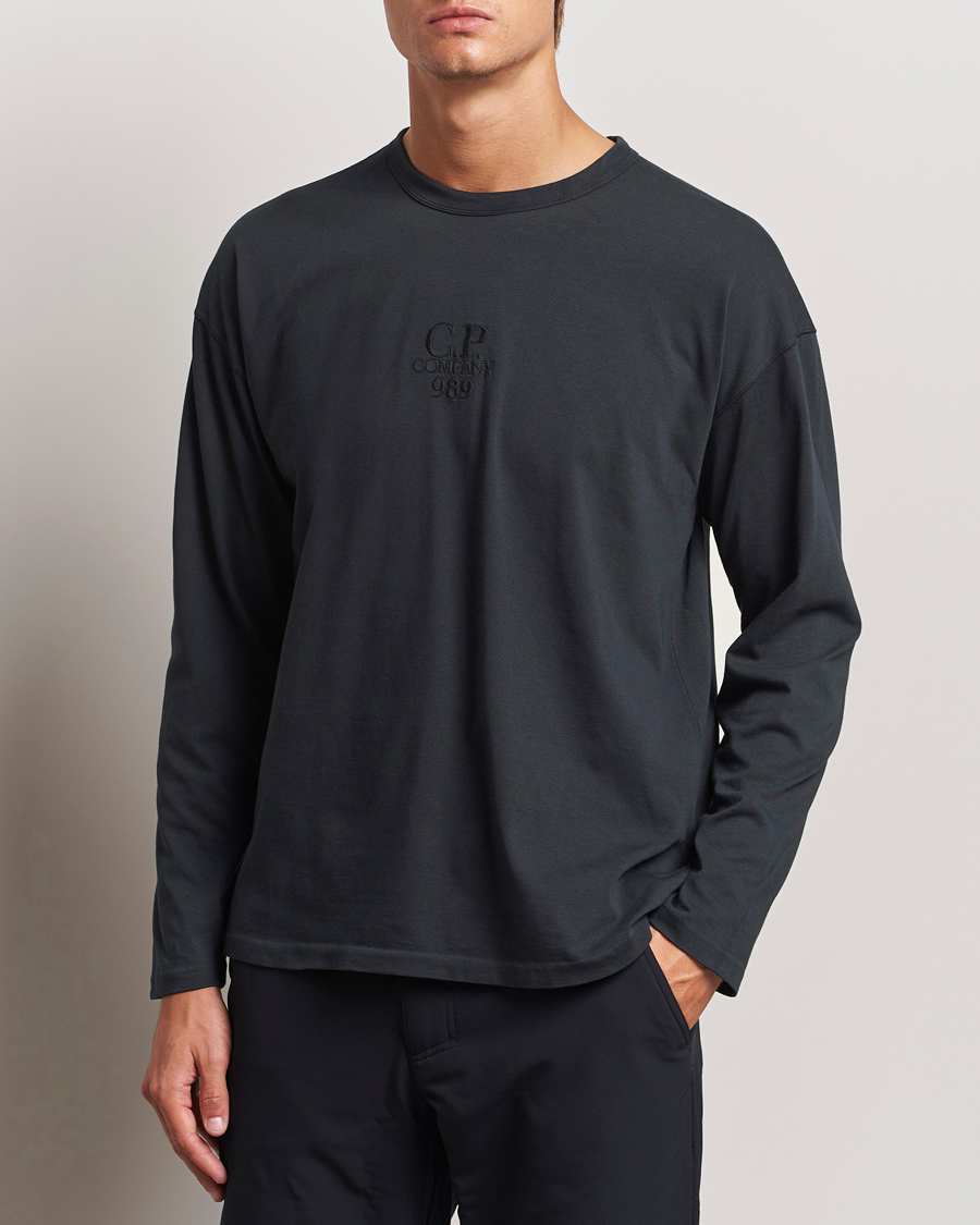 Homme | T-shirts À Manches Longues | C.P. Company | Box Fit Tonal Logo Long Sleeve T-shirt Washed Black