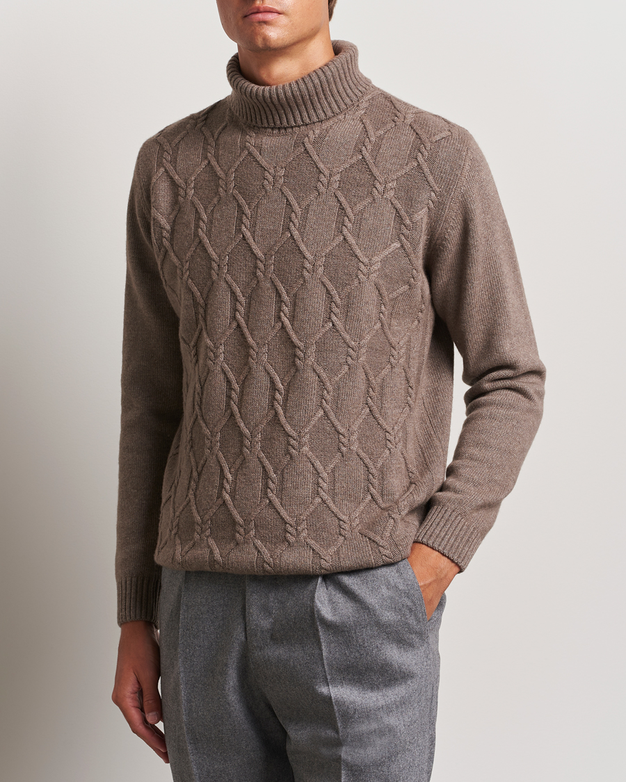Homme |  | Oscar Jacobson | Salomon Heavy Knitted Cable Rollneck Light Brown
