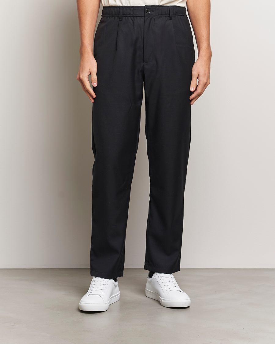 Homme |  | Samsøe Samsøe | Bertil Pleated Drawstring Trousers Black