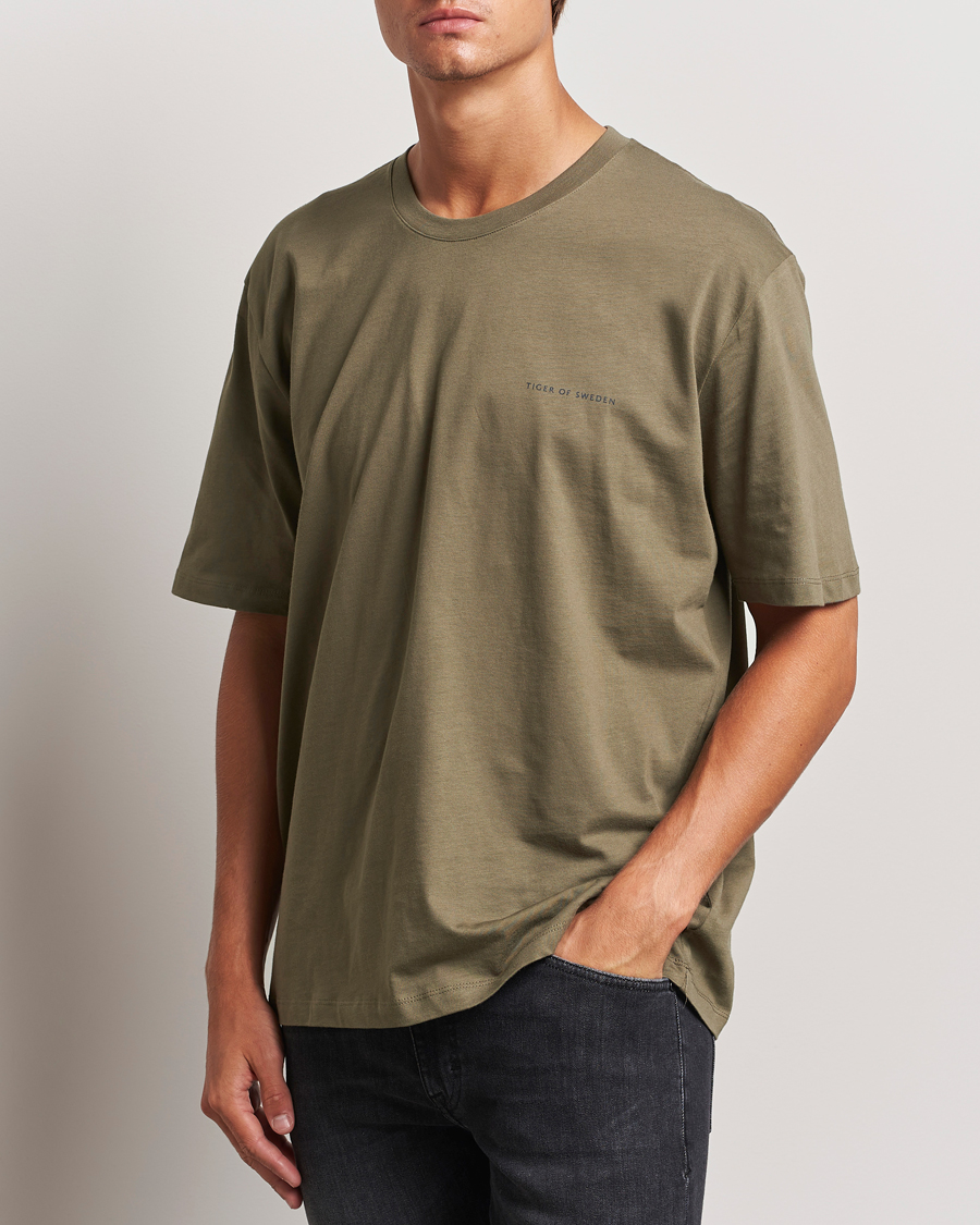 Homme |  | Tiger of Sweden | Pro Cotton Logo T-Shirt October Sage