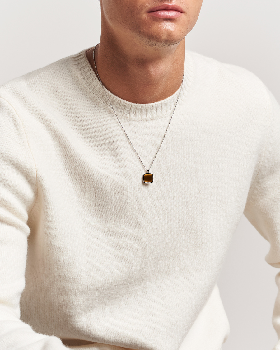 Homme |  | Tom Wood | Cushion Pendant Tiger Eye Silver