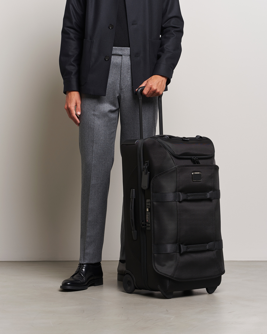 Homme |  | TUMI | Alpha Bravo Expandable Wheeled Duffle Black