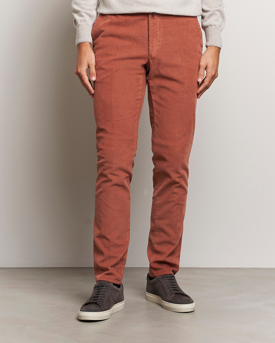 Homme | Pantalons En Velours Côtelé | Incotex | Slim Fit Baby Corduroy Trousers Vintage Red