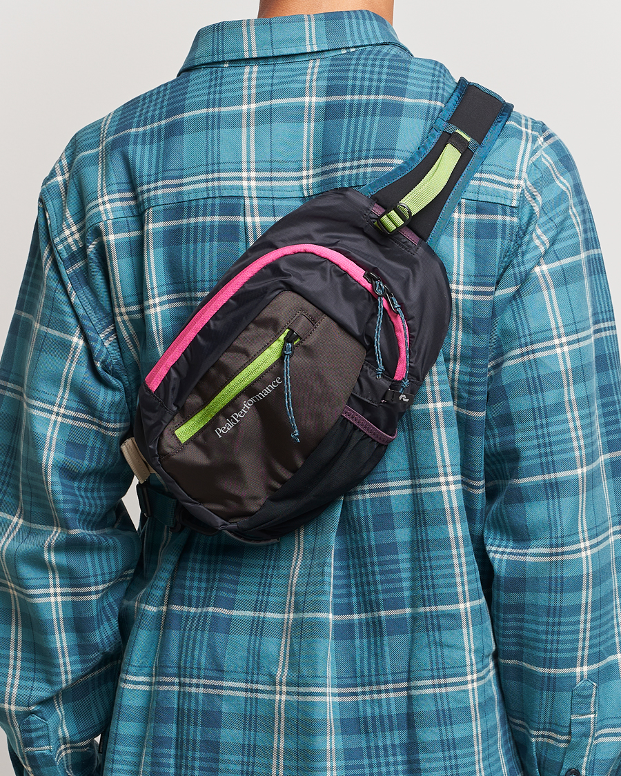 Homme |  | Peak Performance | Outdoor Slingbag Cliff Edge