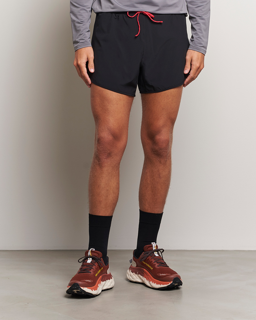 Homme | Shorts | District Vision | 5 Inch Training Shorts Black