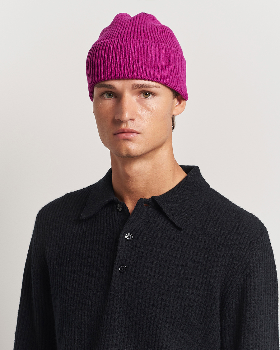 Homme |  | Colorful Standard | Merino Wool Beanie Magenta Blaze