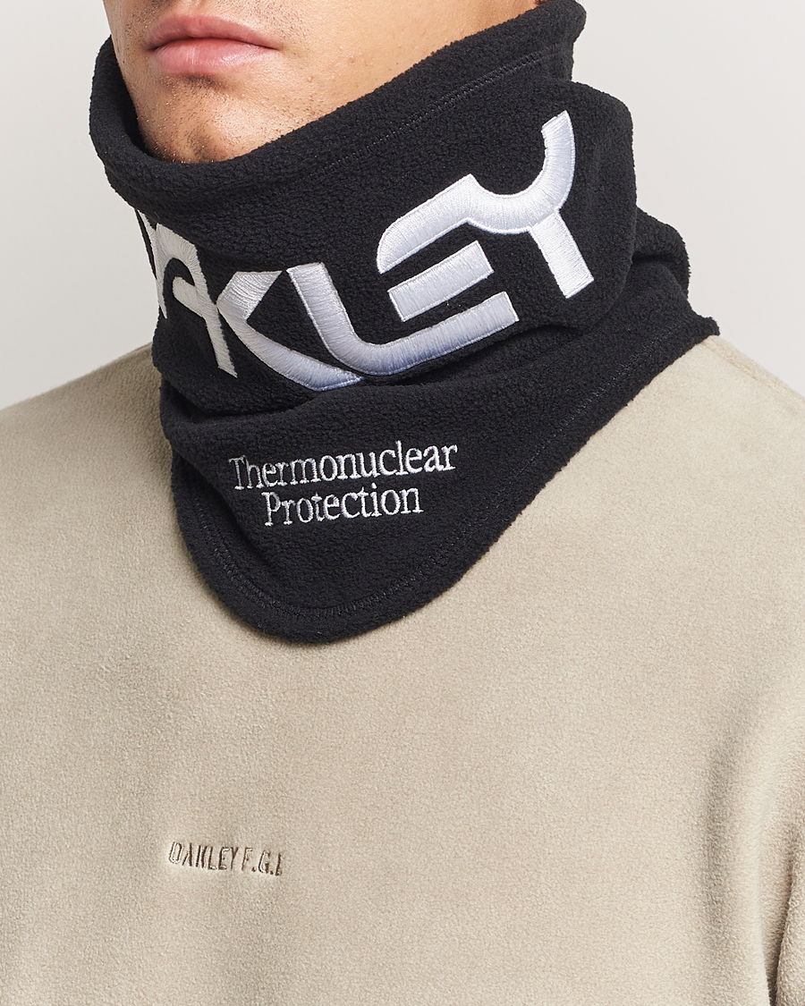 Homme |  | Oakley | TNP Neck Gaiter Blackout