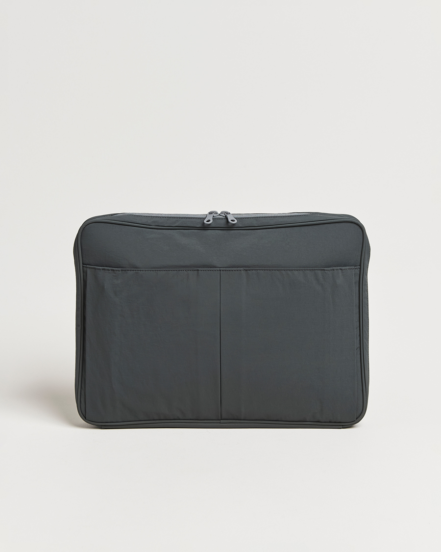 Homme | mazi untitled Nylon Laptop Pouch 16 Inch Grey | mazi untitled | Nylon Laptop Pouch 16 Inch Grey