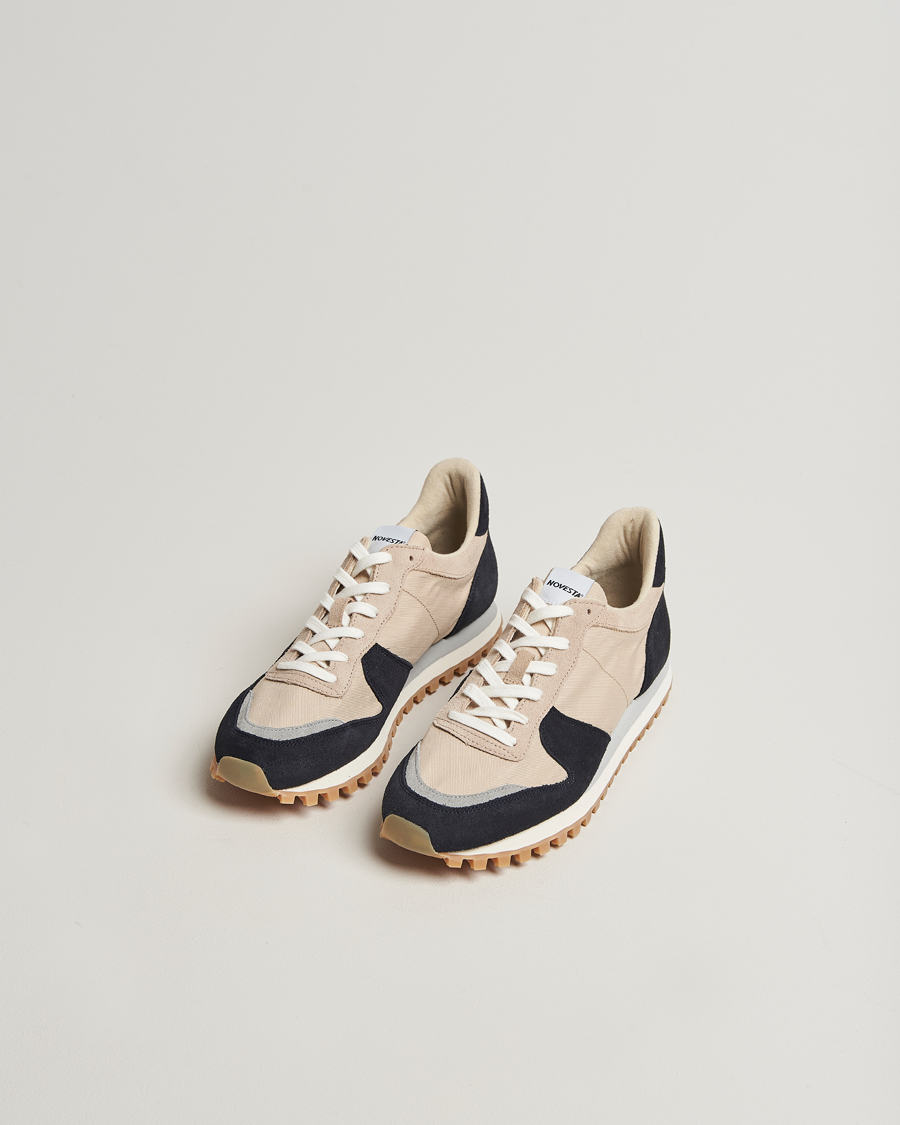 Homme | Novesta Marathon Trail Running Sneaker Navy/Beige | Novesta | Marathon Trail Running Sneaker Navy/Beige