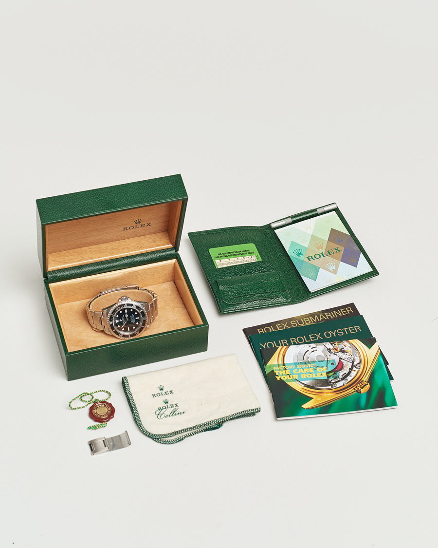 Homme | Rolex Pre-Owned Sea-Dweller 4000 | Rolex Pre-Owned | Sea-Dweller 4000