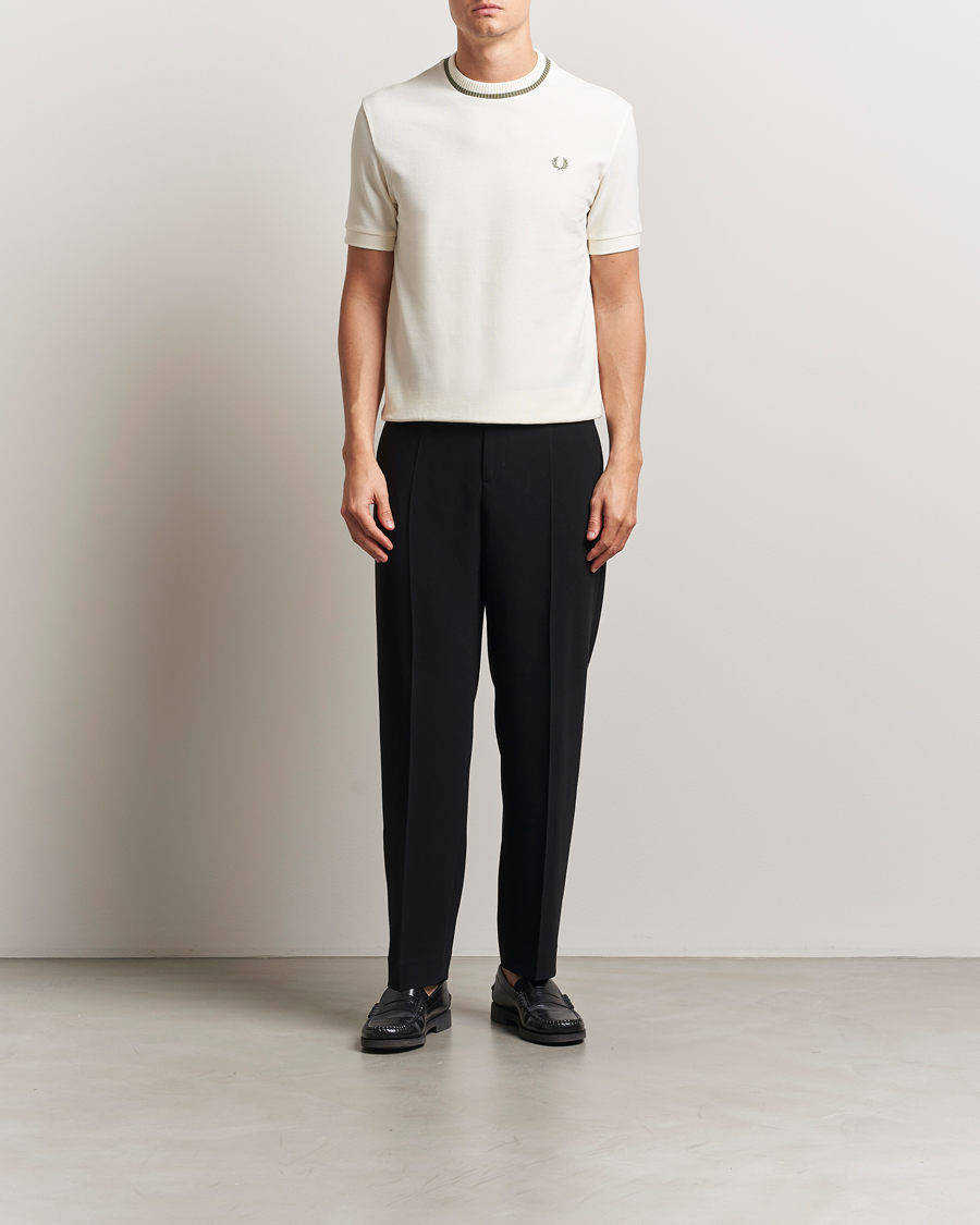 Homme | T-shirts | Fred Perry | Pique Crew Neck T-Shirt Light Ecru