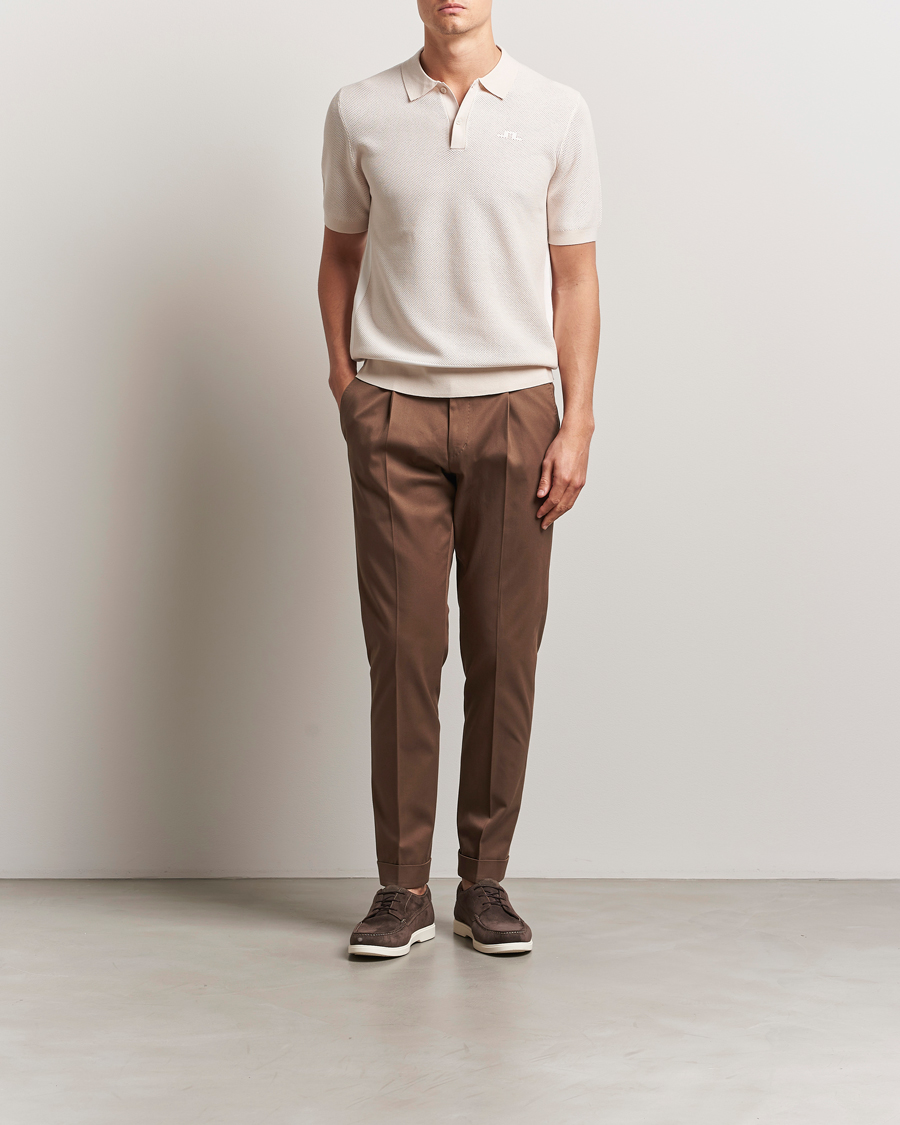 Homme | Pantalons | Tiger of Sweden | Tenuta Pleated Cotton Trousers Warm Brown