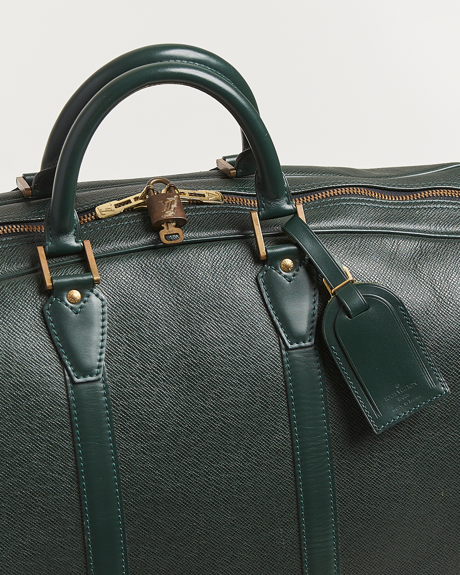 Homme | Louis Vuitton Pre-Owned Taiga Kendall GM Weekend Bag Green | Louis Vuitton Pre-Owned | Taiga Kendall GM Weekend Bag Green