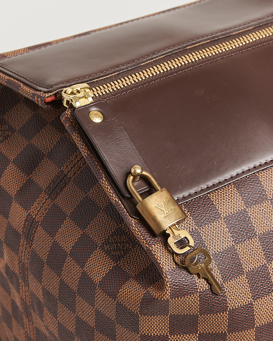 Homme | Louis Vuitton Pre-Owned Greenwich GM Travel Bag Damier Ebene | Louis Vuitton Pre-Owned | Greenwich GM Travel Bag Damier Ebene