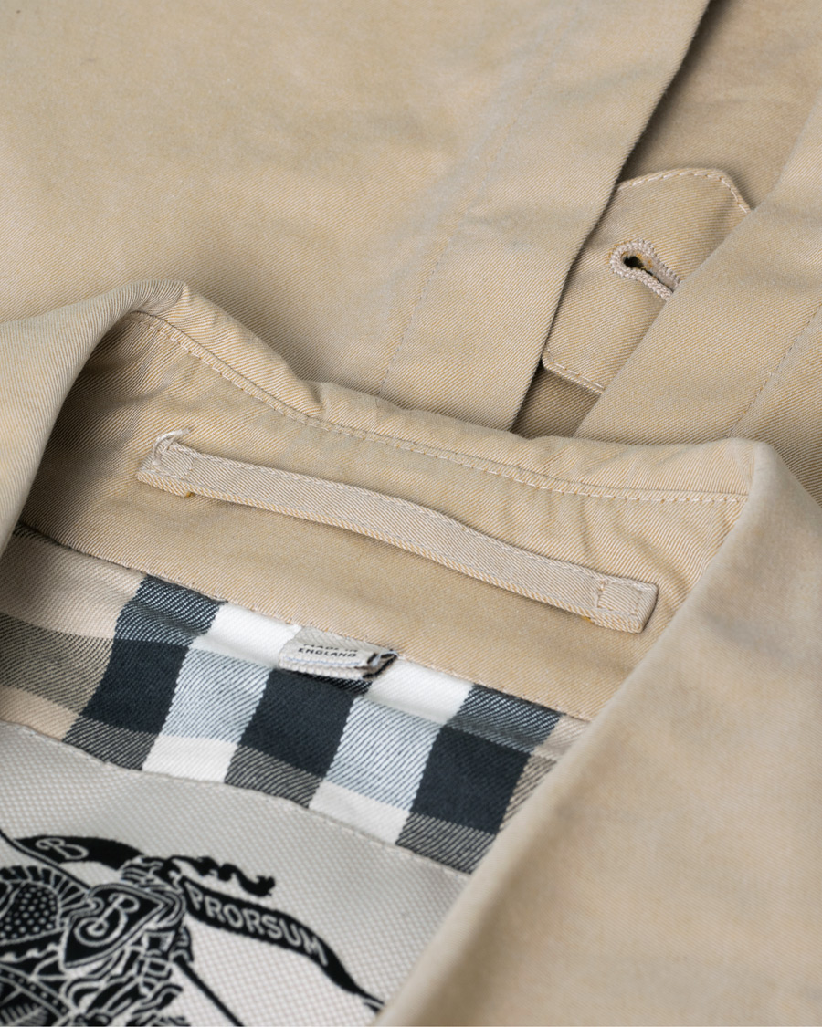 Homme | Burberry Britton Trenchcoat Beige | Pre-owned | Burberry Britton Trenchcoat Beige